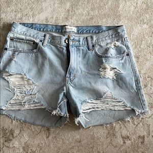 Abercrombie High Rise mom shorts